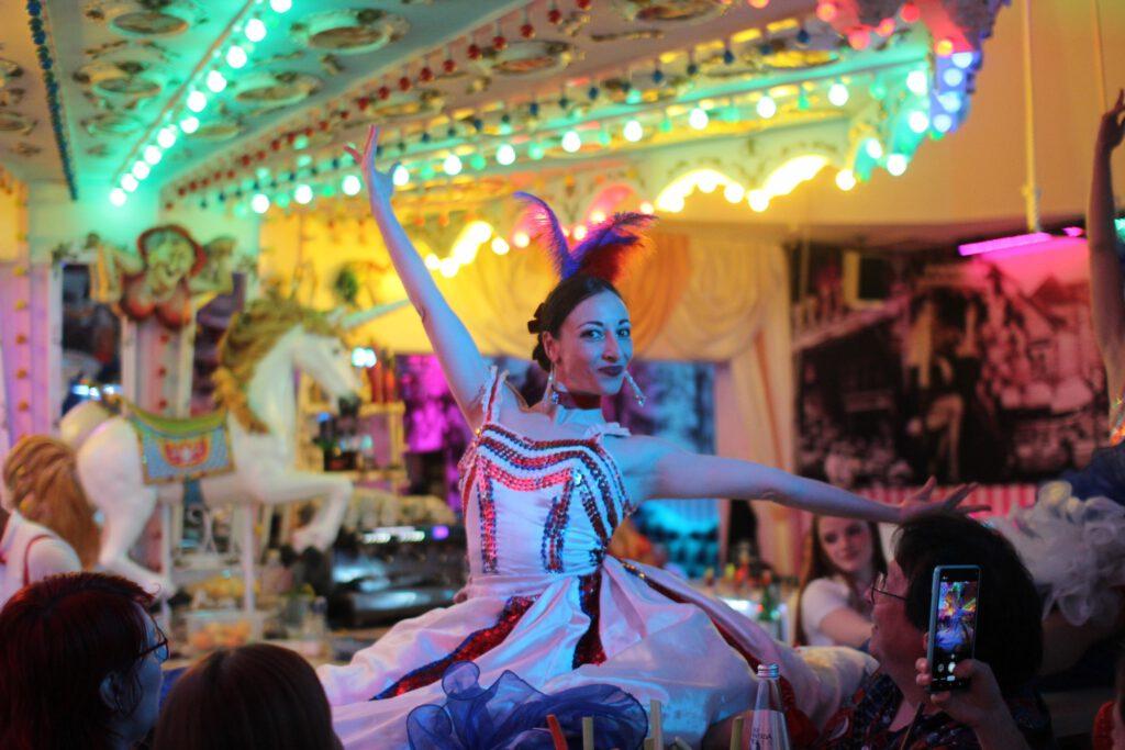 Showspektakel im Herzen von Berlins 3 347407181 658251672794797 3164609821316946572 n