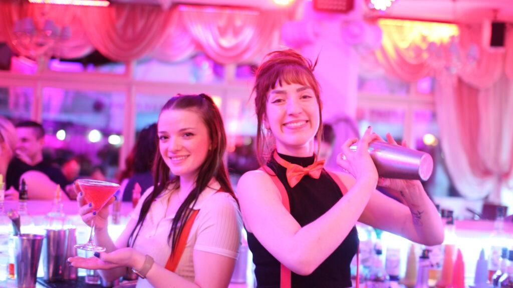 Service / Bar Personal gesucht 7 000000