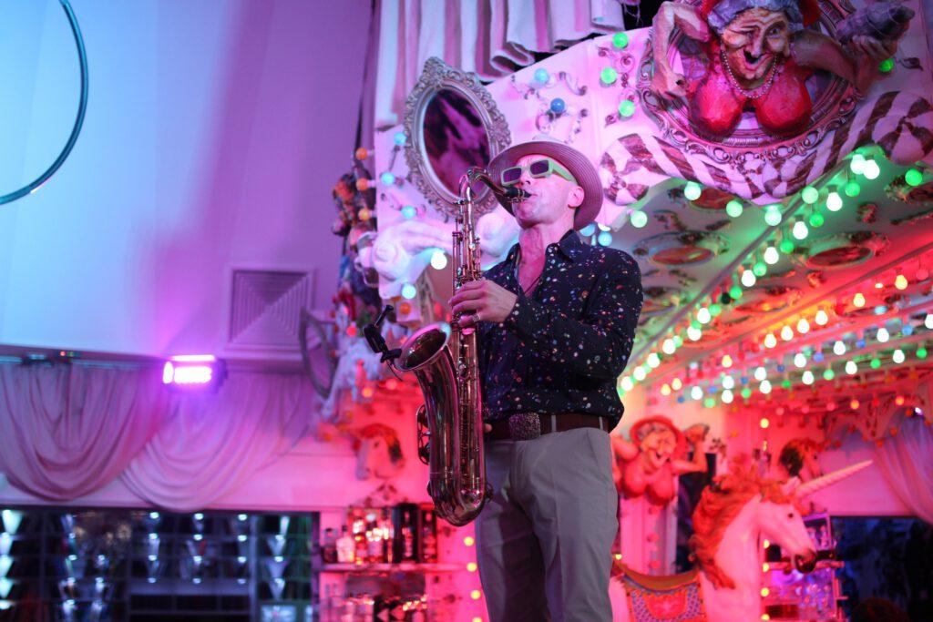 Live Music Bar in Berlin downtown 4 432432768 927579499293978 22903429577421447 n 1