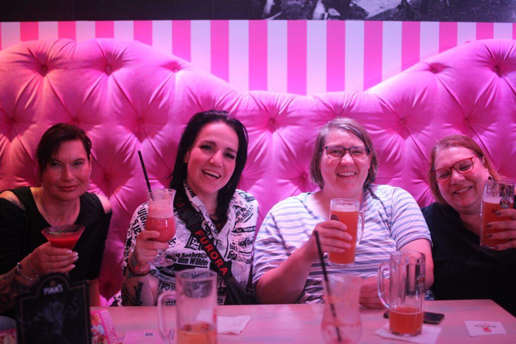 Girls' Night Out in Berlin 7 448546116 988246596560601 2978751171112162492 n