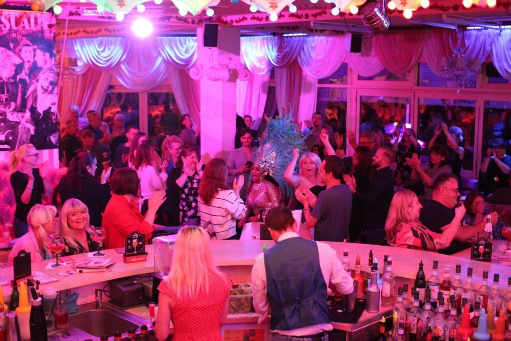 Firmenfeier Betriebsfeier im Nikolaiviertel 1 463867757 1079635570755036 3393622135876751162 n