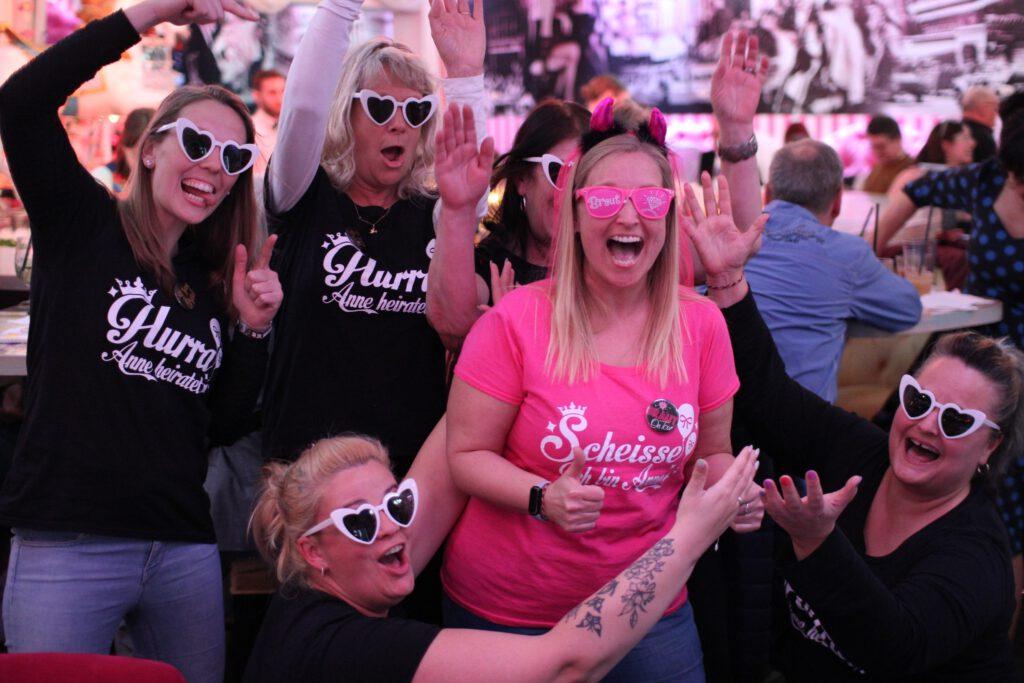 Mädelsnight in Berlins Partylocation Nr.1 3 491409155 1219078060144119 6947677492010098256 n