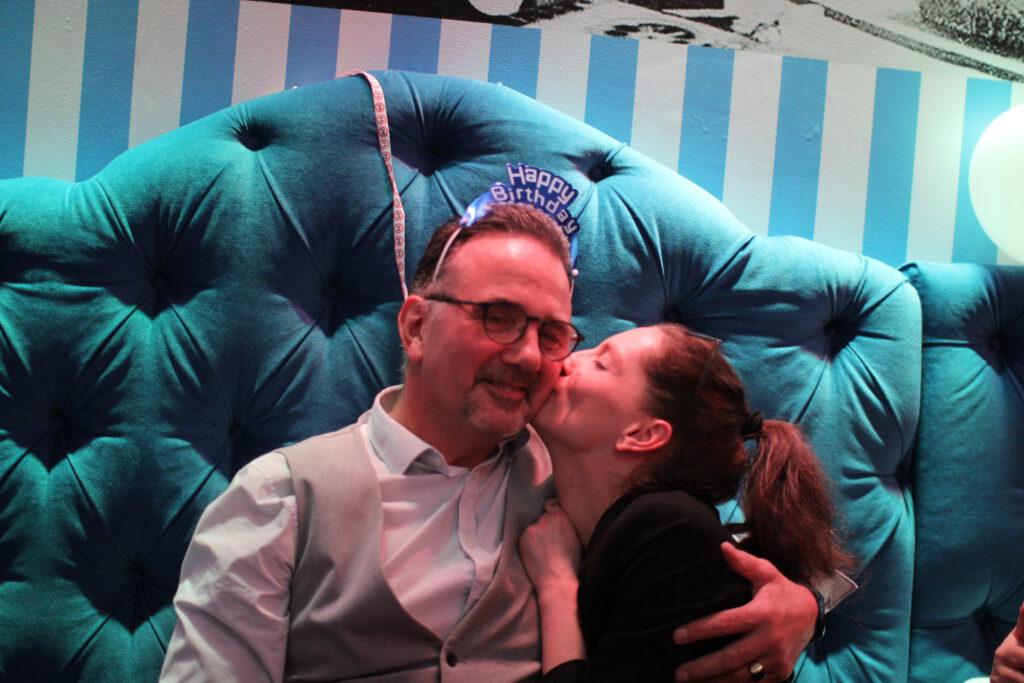 Level Up Your Birthday: Party Like a Star at Wilde Matilde Berlin! 1 Wilde Matilde Deutsches Restaurant Variete show in berlin Nikolaiviertel 13 1