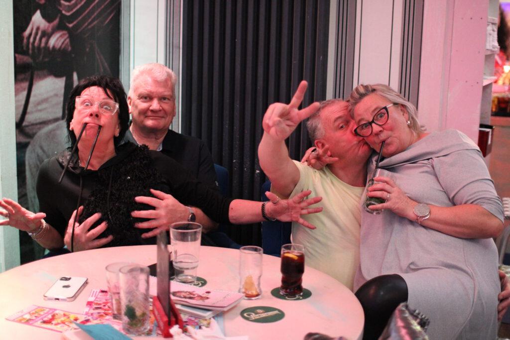 Valentine's Day Magic: Candlelight Dinner & Show at Wilde Matilde Berlin