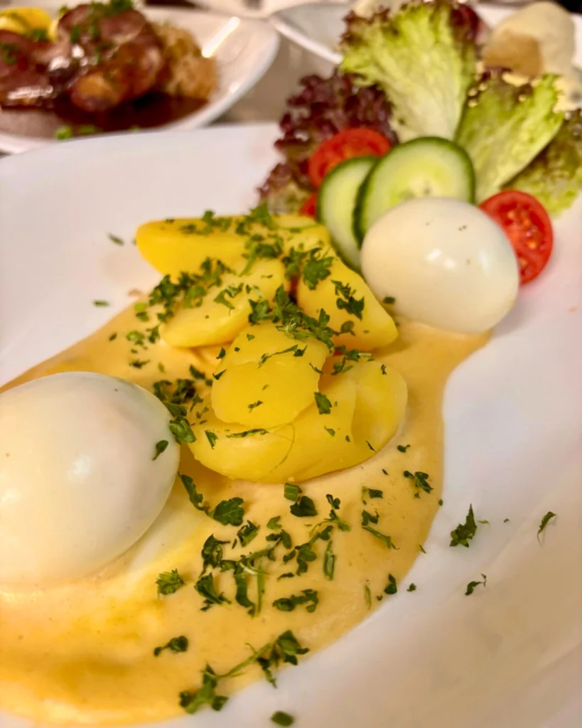 Suess Sauer Eier Kachel