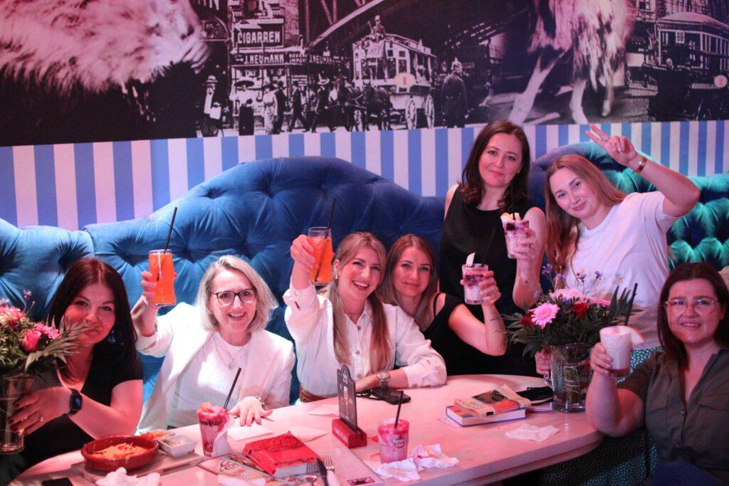 Die beste Sommerfeier in Berlins Mitte mit deiner gesamten Firma 2026! 2 448924235 992948956090365 5037256068073852323 n