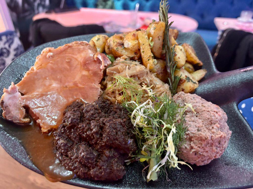 Das beste deutsche Abendessen in Berlins Mitte 2026 1 Das beste deutsche Abendessen in Berlins Mitte im Nikolaiviertel