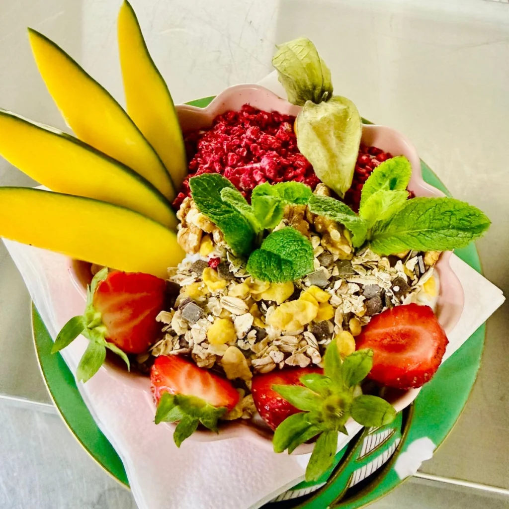 Frühstückserlebnis Wilde Matilde Mitte Berlin 3 Frühstück Berlin Mitte Prenzlauer Power Bowl Wilde Matilde im Nikolaiviertel