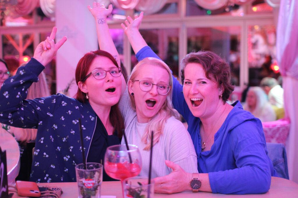 Mädels Abend im Show Restaurant 1 Bester Mädels Abend Berlin Wilde Matilde, Veranschaulichung