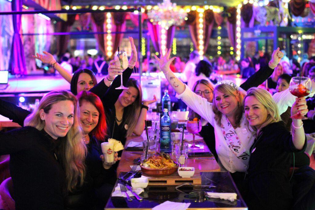 Mädelsabend Berlin – Ein unvergesslicher Abend in der Wilde Matilde 1 Bester Mädelsabend In Berlin Wilde Matilde