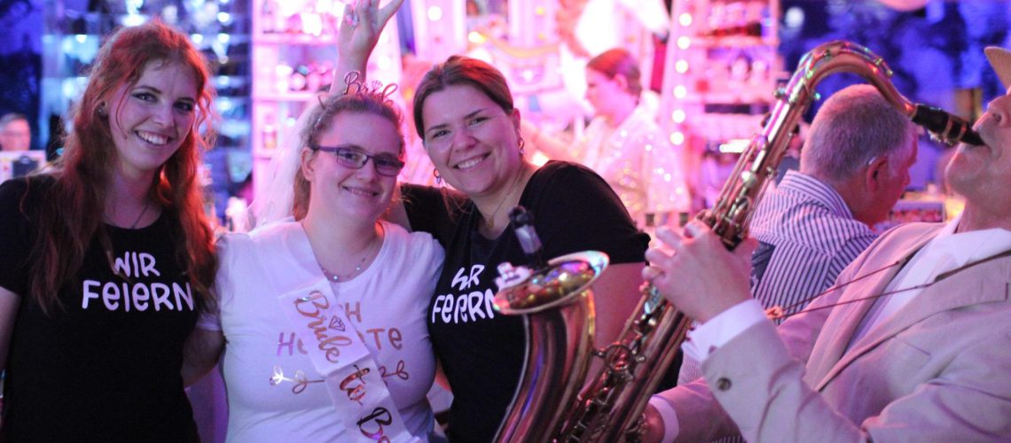 524057881_1305134054871852_358682641922305136_n