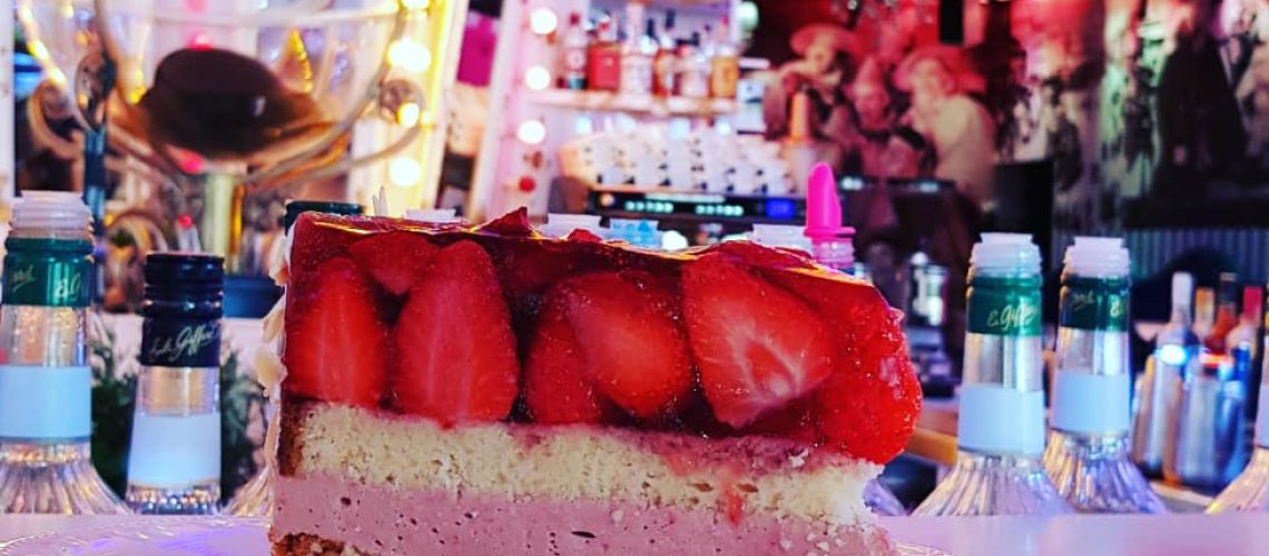 Strawberry Almond Cake