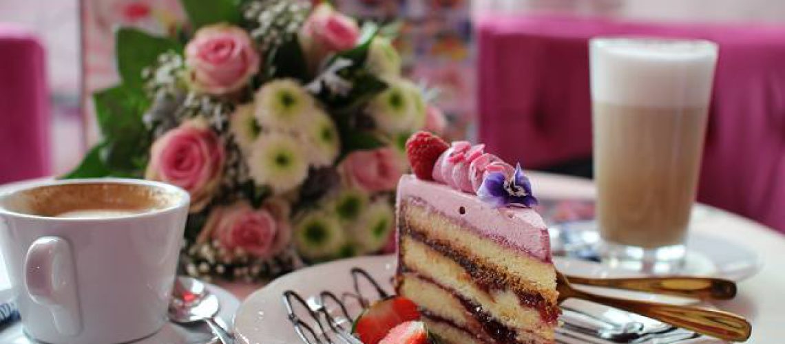 Coffee and Cake while Sightseeing Mitte