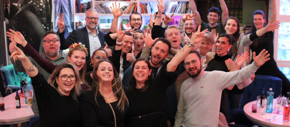 Wilde-Matilde-Deutsches-Restaurant-Variete-show-in-berlin-Nikolaiviertel voucher