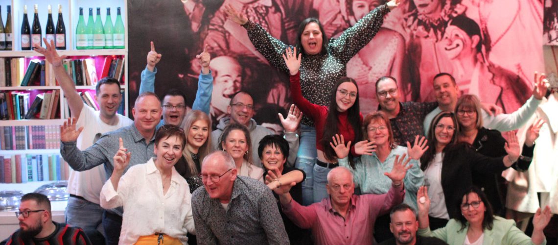 Revolutioniert eure Teamevents? Wilde Matilde Varieté Firmenevent; Revolutioniert eure Teamevents!